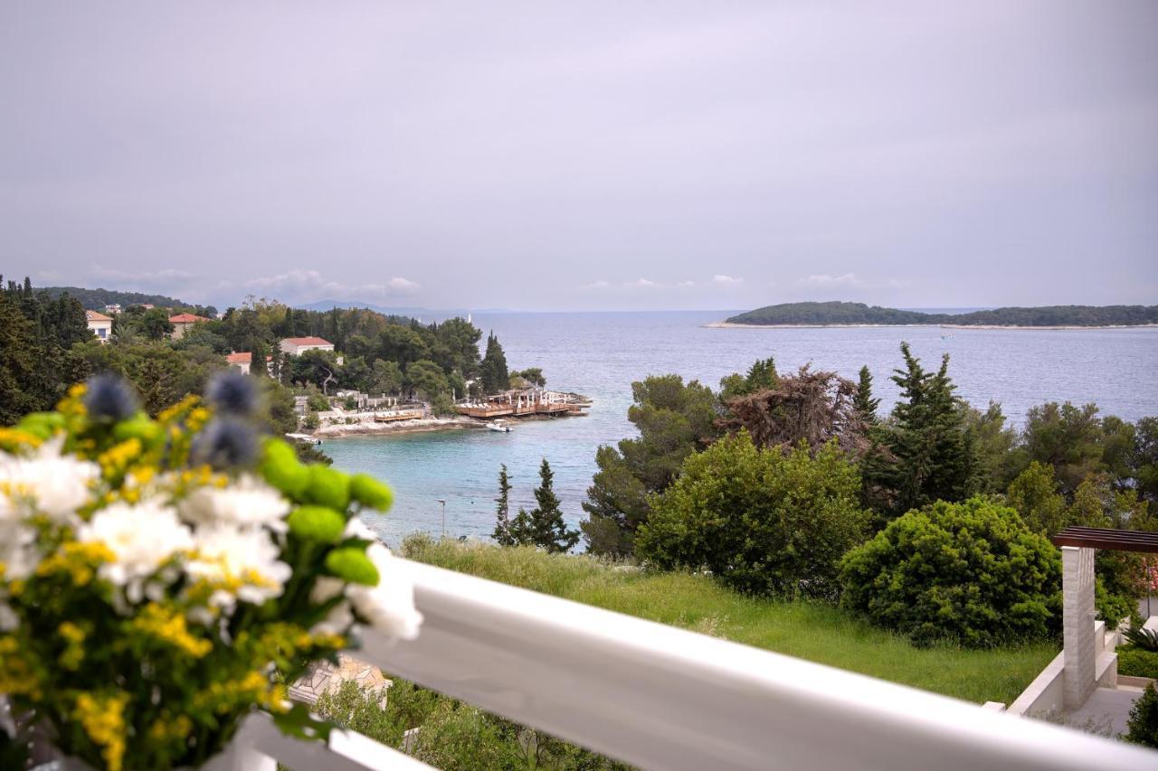 Feelhvar Along Bluelagoon Beach Хвар Екстериор снимка